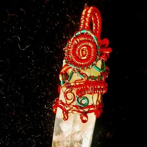 Quartz crystal pendant